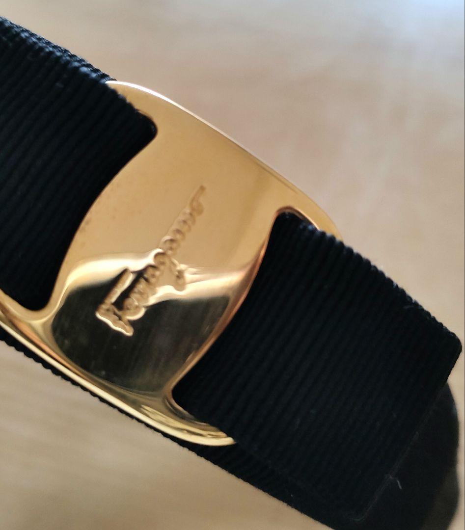 未使用　フェラガモ Salvatore Ferragamo カチューシャ