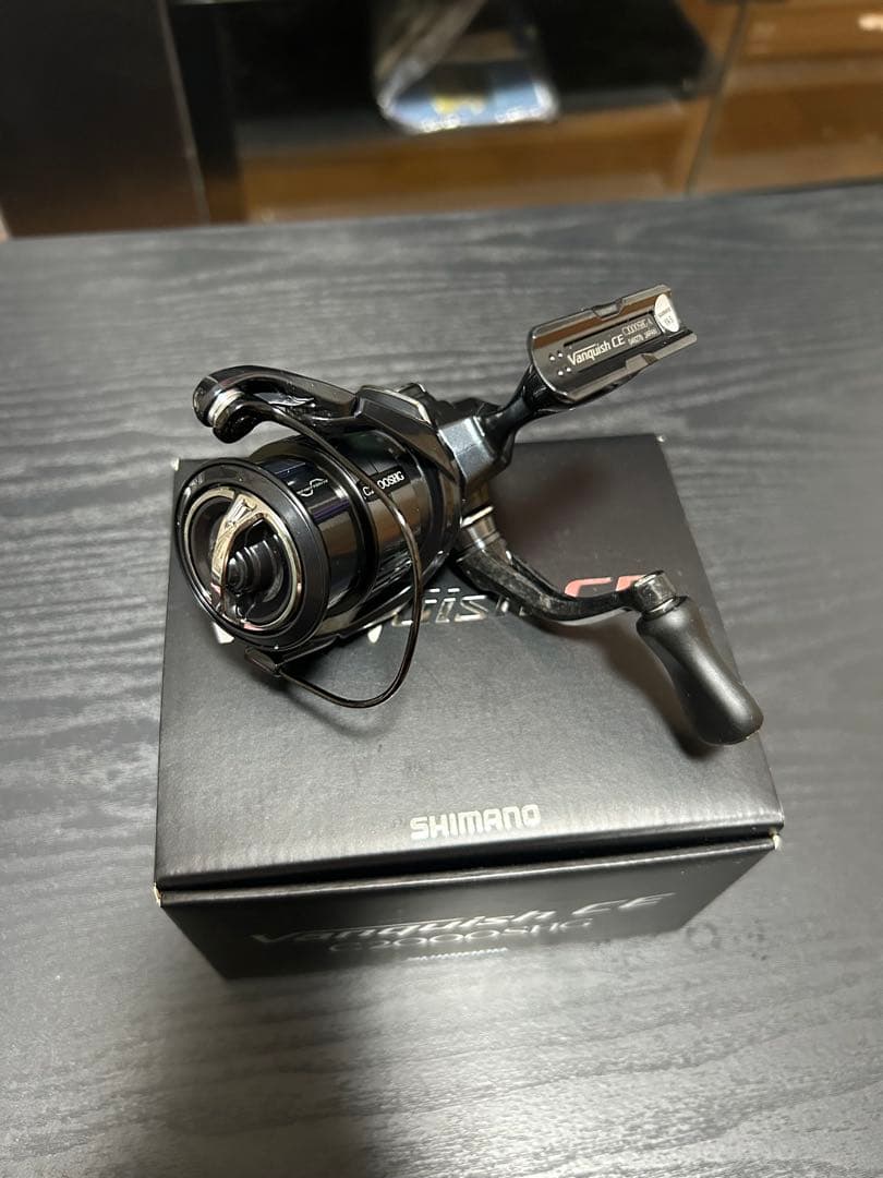 26 SHIMANO Vanquish CE C2000SHG スピニングリール