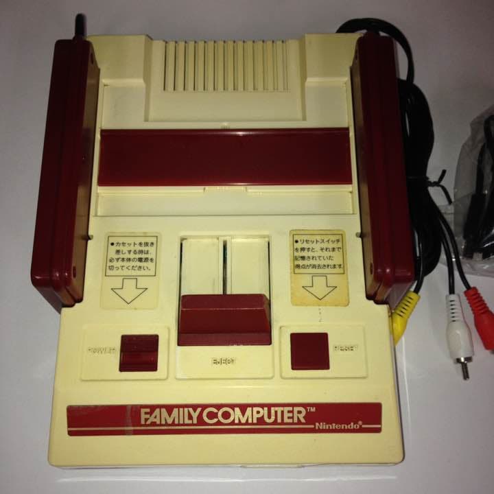 AV化 改造済み 初代ファミコン ファミリーコンピュータ
