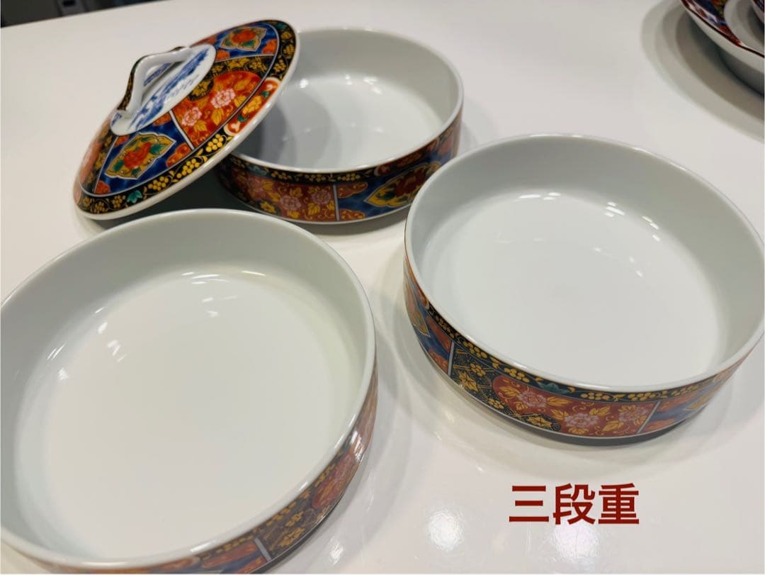 【値下げ】有田焼　3点セット(三段重 大皿 深皿)