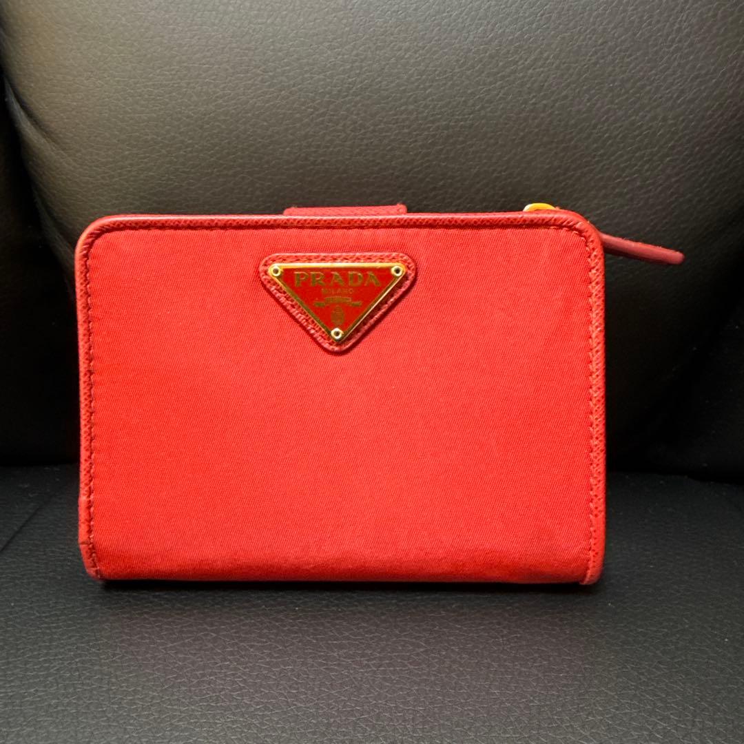prada プラダ 財布