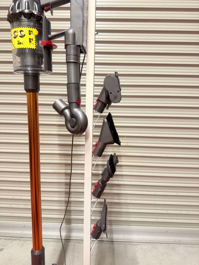 Dyson(ダイソン) 掃除機　コードレス 　V10 Fluffy