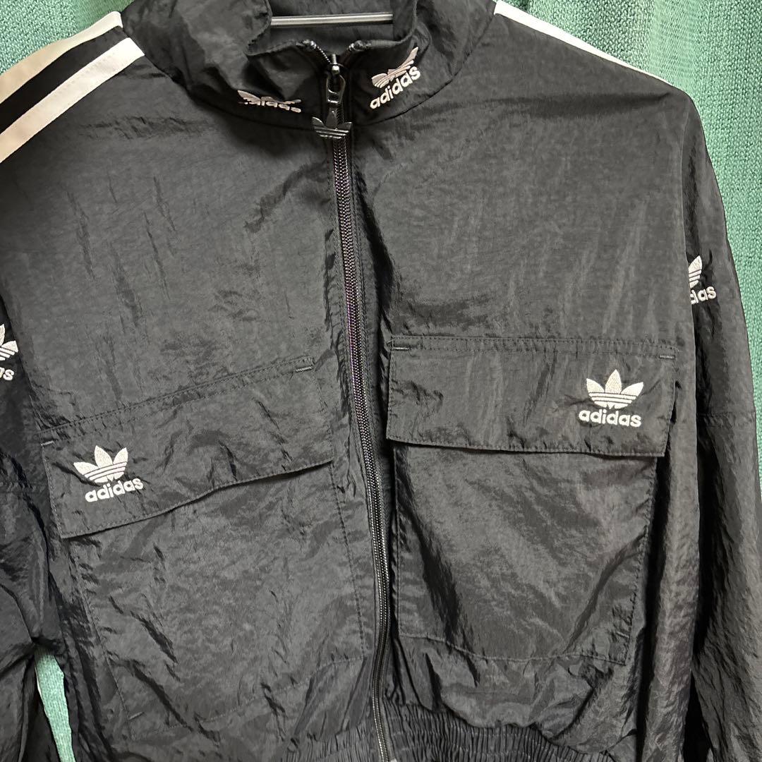 adidas ストライプ クロップドジャケット　パンツ　セット