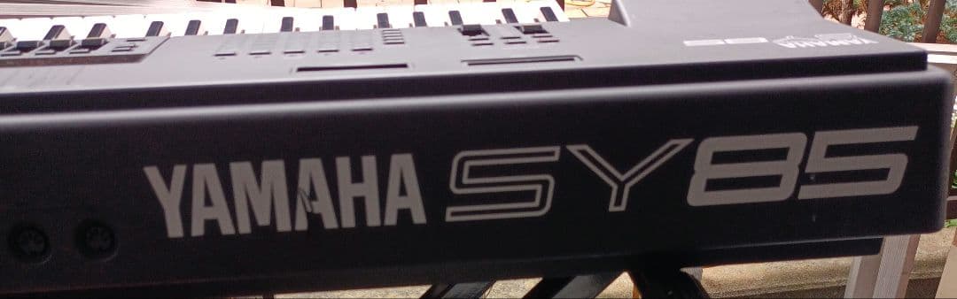 Yamaha SY85　シンセサイザー