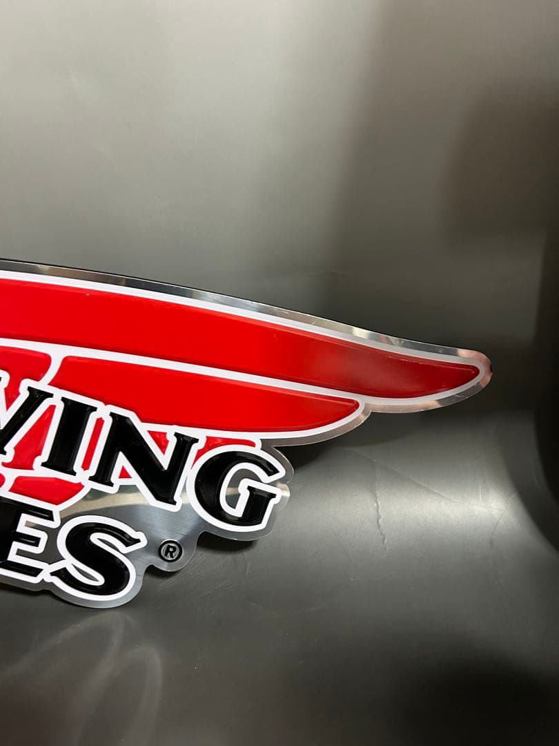 RED WING 店舗看板
