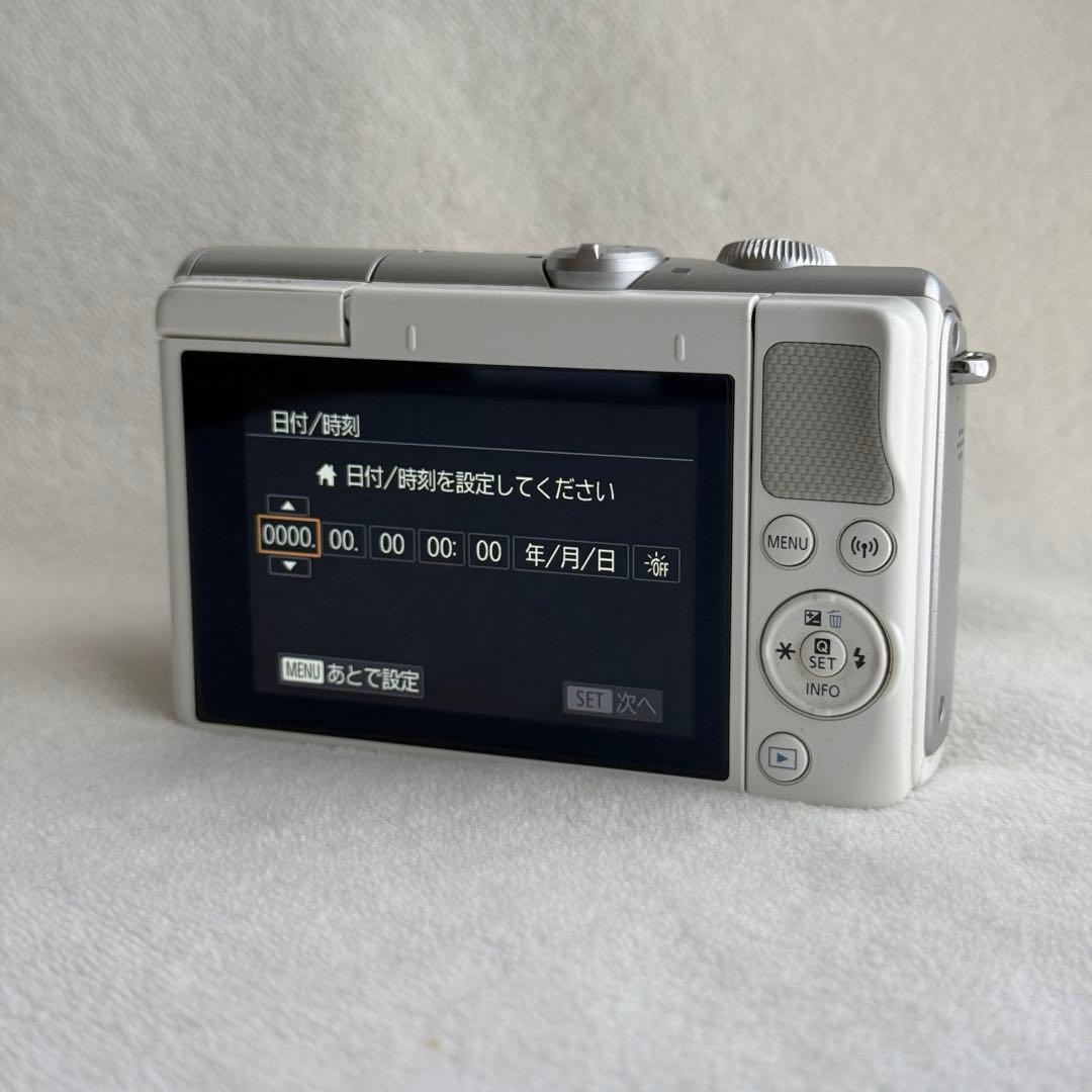 【明日午前発送可能】Canon EOS M100 ミラーレス一眼