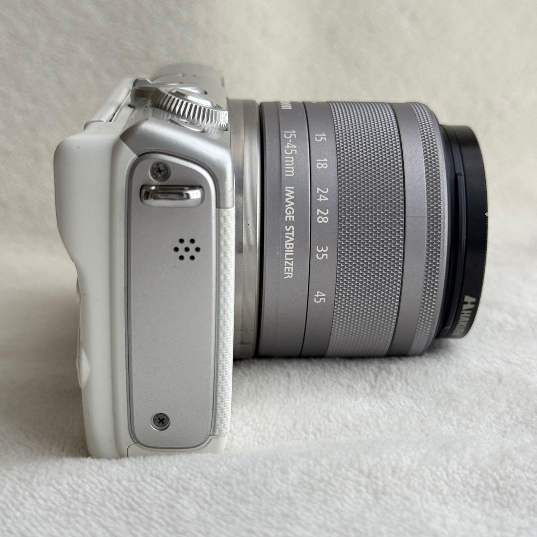 【明日午前発送可能】Canon EOS M100 ミラーレス一眼