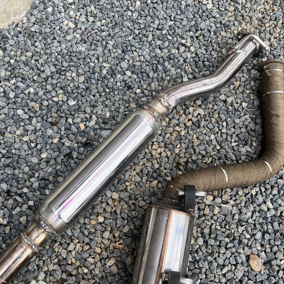 86 BRZ zn6 zc6 ワンオフマフラー　中間のみ