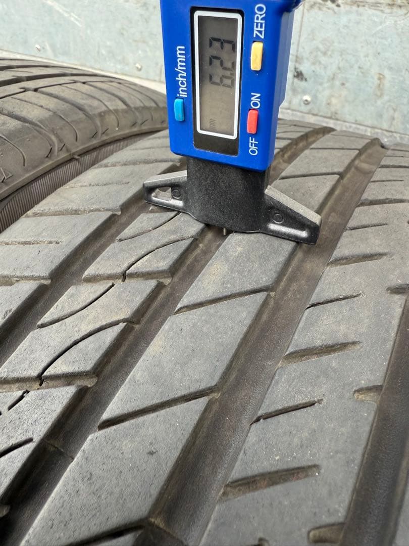 ハルGRENLANDERサマータイヤ225／50R18 99W XL