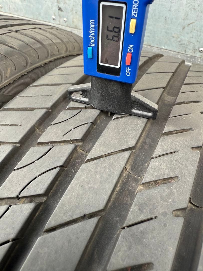 ハルGRENLANDERサマータイヤ225／50R18 99W XL
