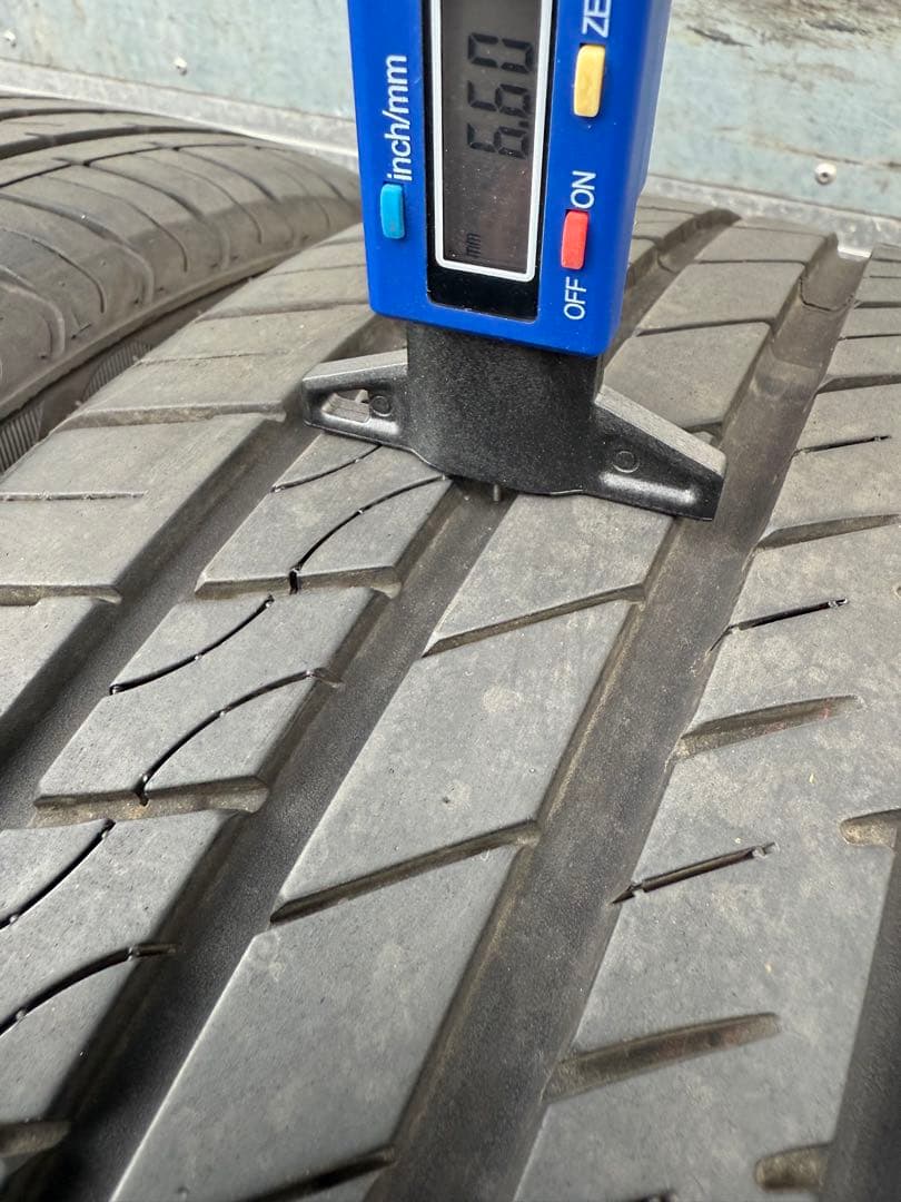 ハルGRENLANDERサマータイヤ225／50R18 99W XL