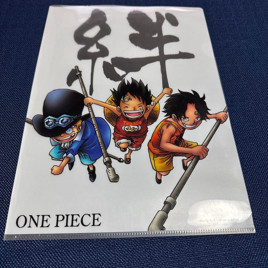 ワンピース短編集、コミックス、キャラ図鑑、非売品映画特典、考察本、クリアファイル
