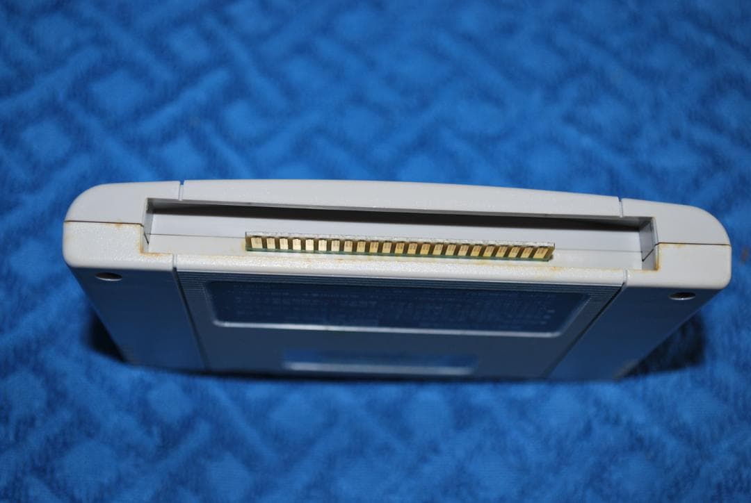 SFCソフト『ストリートファイターⅡターボ』（SHVC-TI）です。