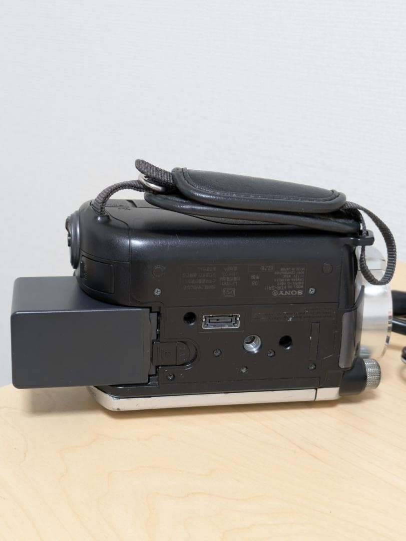 SONY HDR-SR-11 【動作確認済み】 付属品あり デジタルビデオカメラ