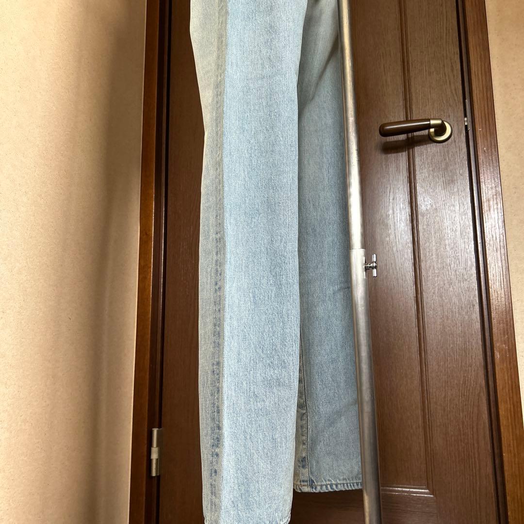 マディソンブルー　ストレートデニム