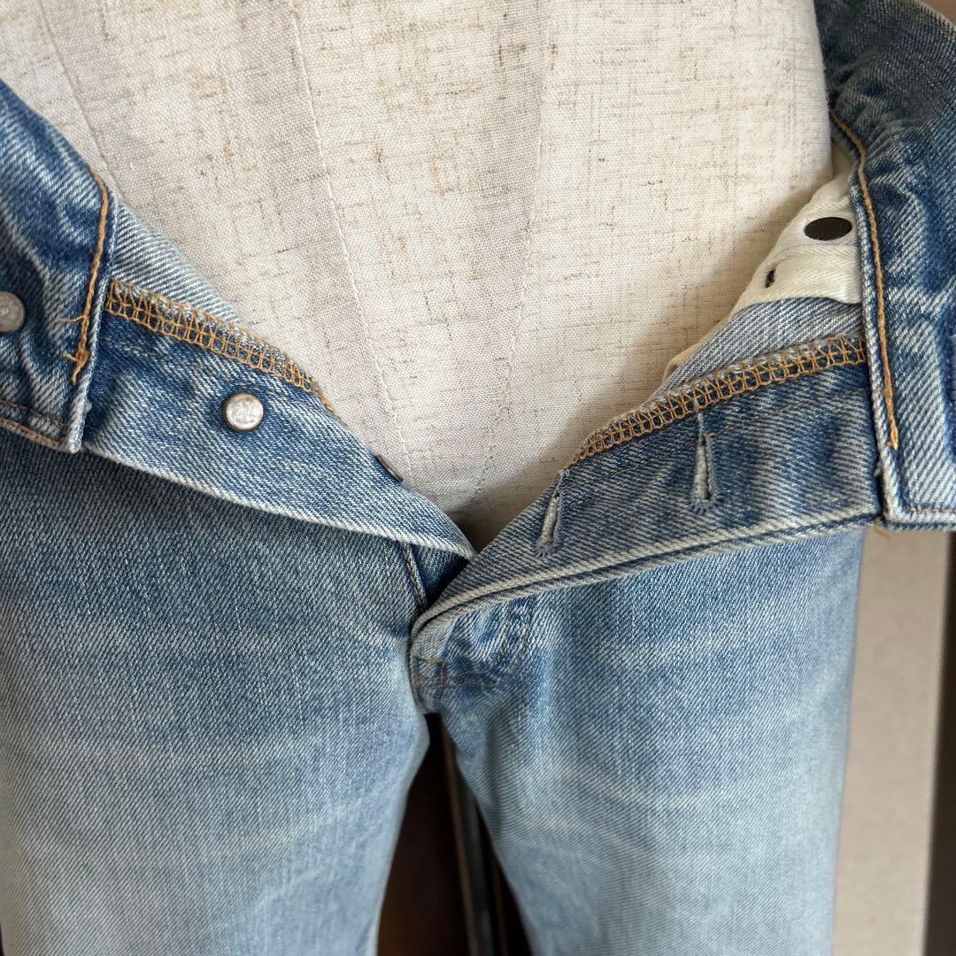 マディソンブルー　ストレートデニム