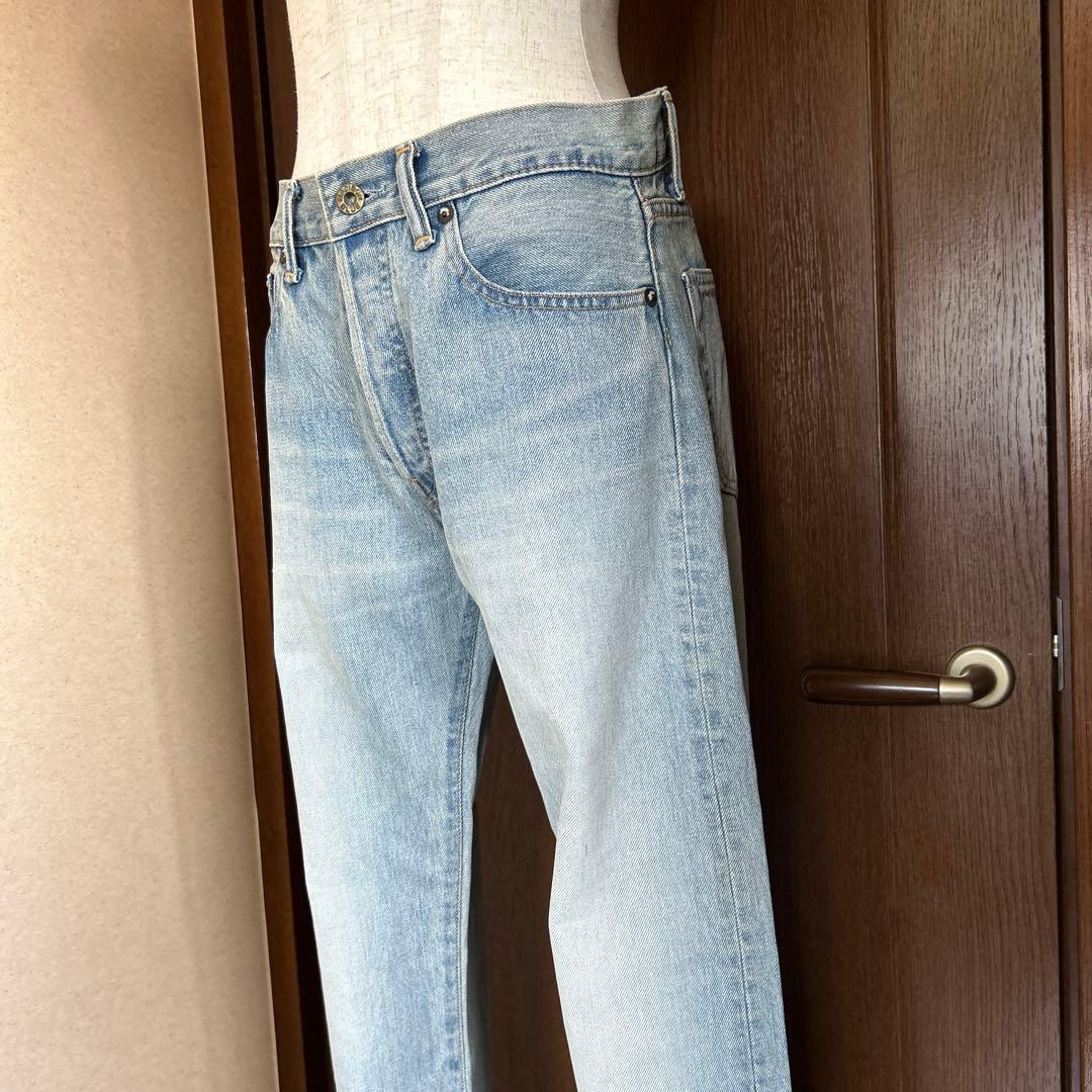 マディソンブルー　ストレートデニム