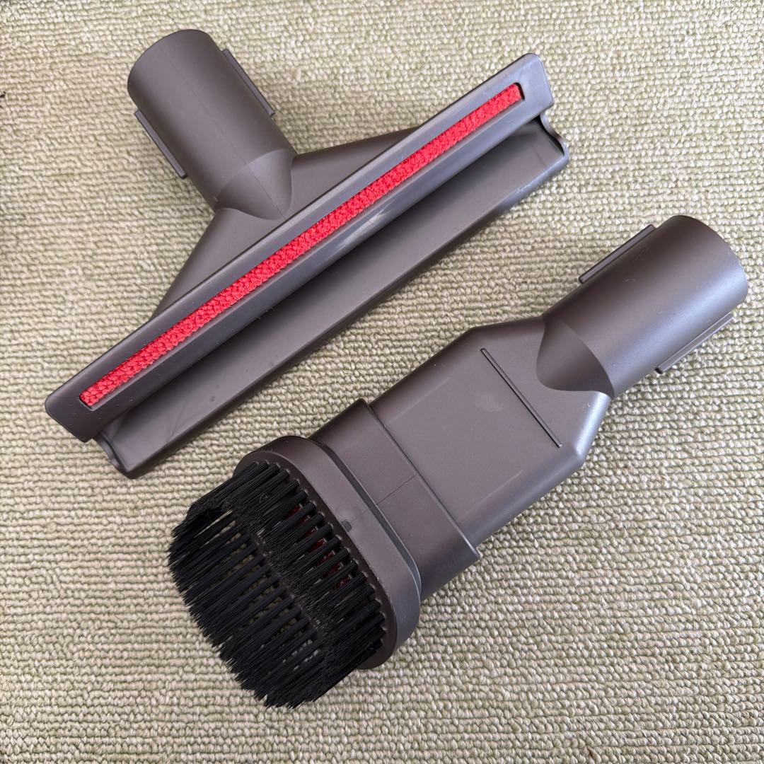 Dyson スティッククリーナー v10 fluffy