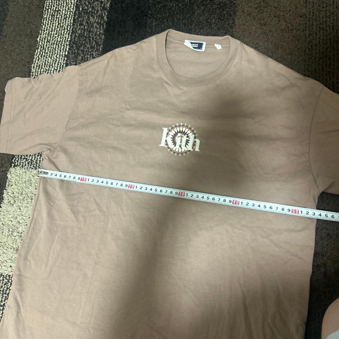 Kith ベージュTシャツと黒ショーツセット M
