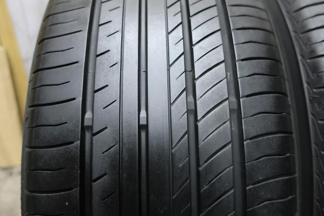 たきお様送料込　ヨコハマ　アドバン　dB　V552　225/45R18　バリ溝