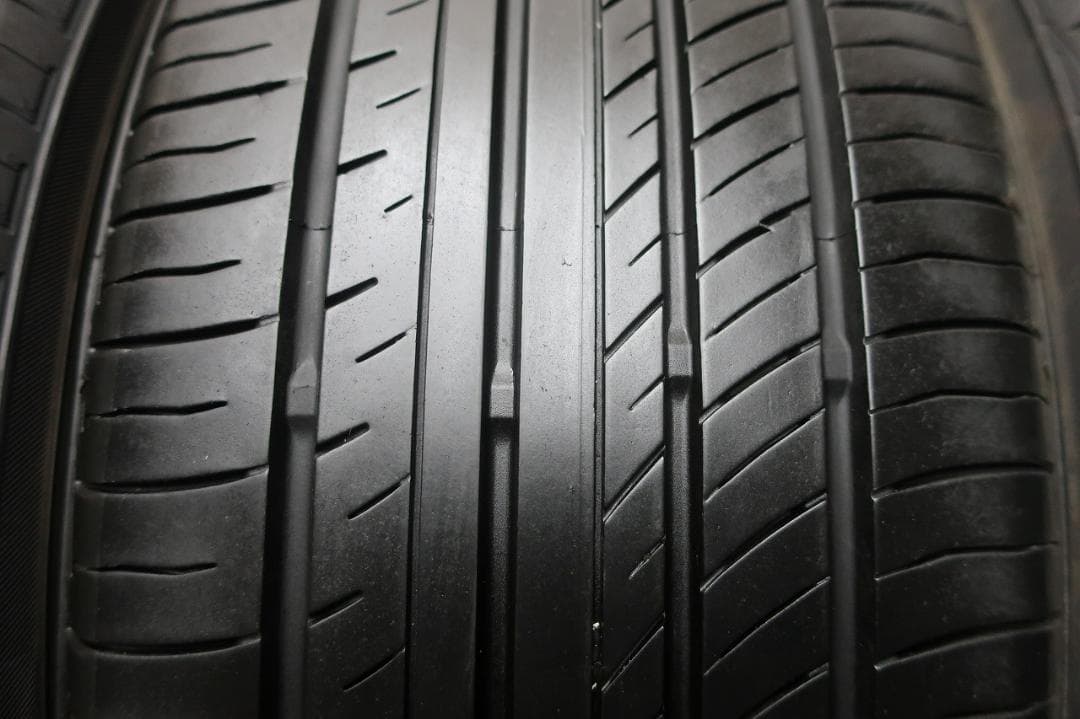 たきお様送料込　ヨコハマ　アドバン　dB　V552　225/45R18　バリ溝