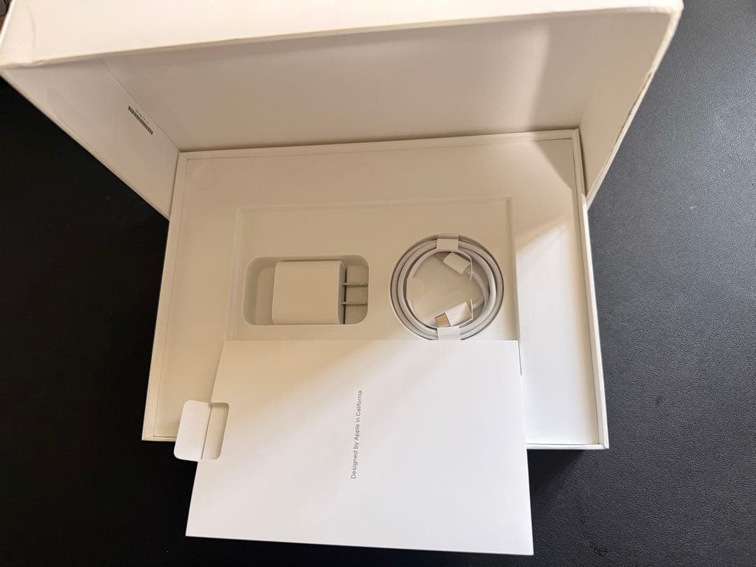美品　iPad Air 11インチ　M2 Wi-Fi スペースグレイ