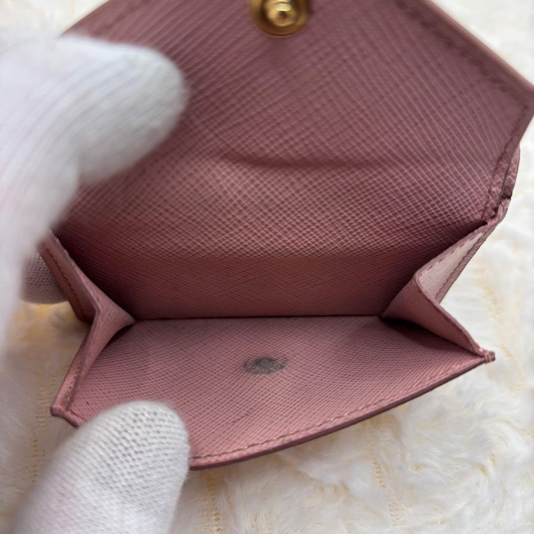 美品✨プラダ　シャイン　ピンク　三つ折り財布　サフィアーノレザー　折り財布