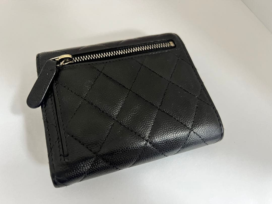 ふあ　CHANEL⭐️三つ折り⭐️マトラッセ⭐️キャビアスキン⭐️美品