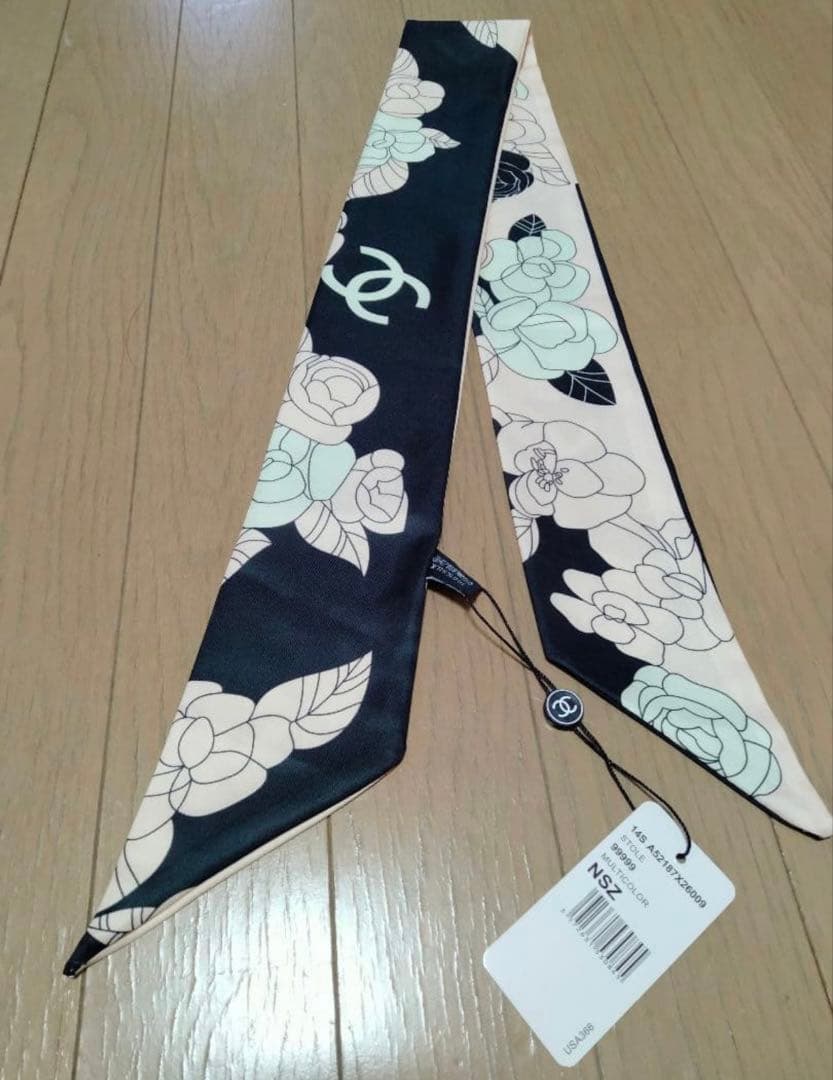 シャネル　ノベルティ　CHANEL　スカーフ
