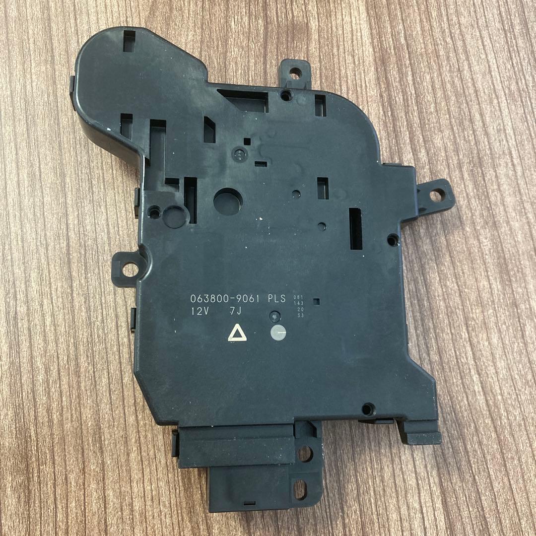 【新品未使用】プリウス　エアコン用SERVOモーター　87106-47180