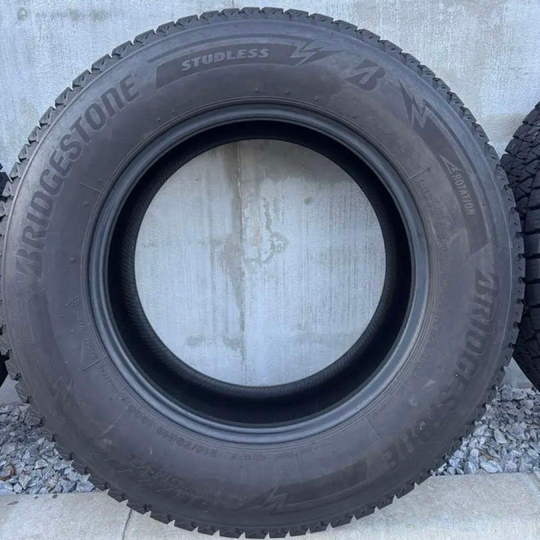 bj　BLIZZAK DM-V3 215/70R16 4本組のうち①