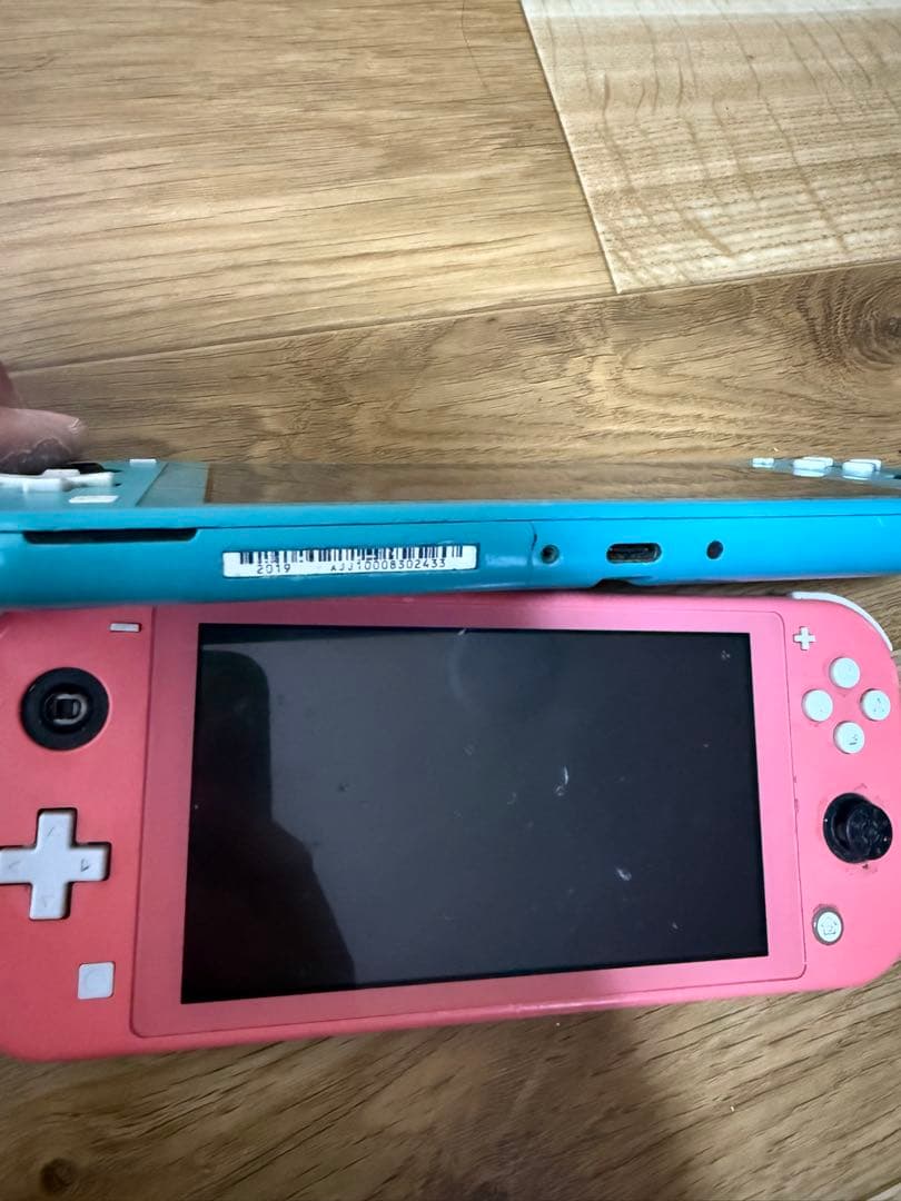 Nintendo Switch Lite 本体 ブルー • ピンク