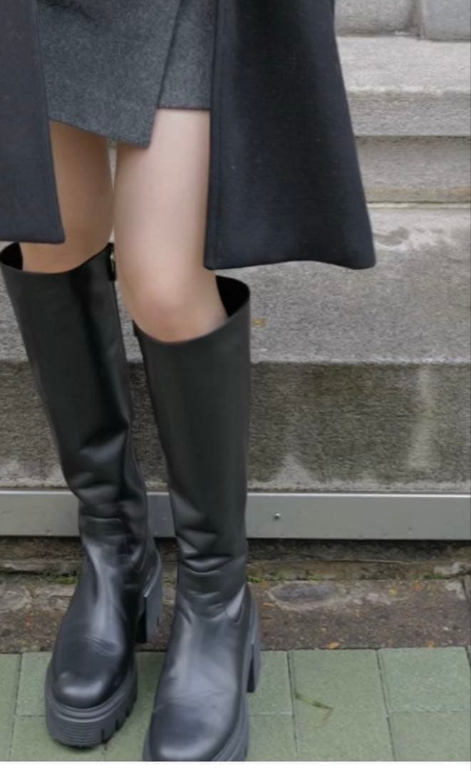 新品STUART WEITZMAN ロングブーツ38 定価14.7万円