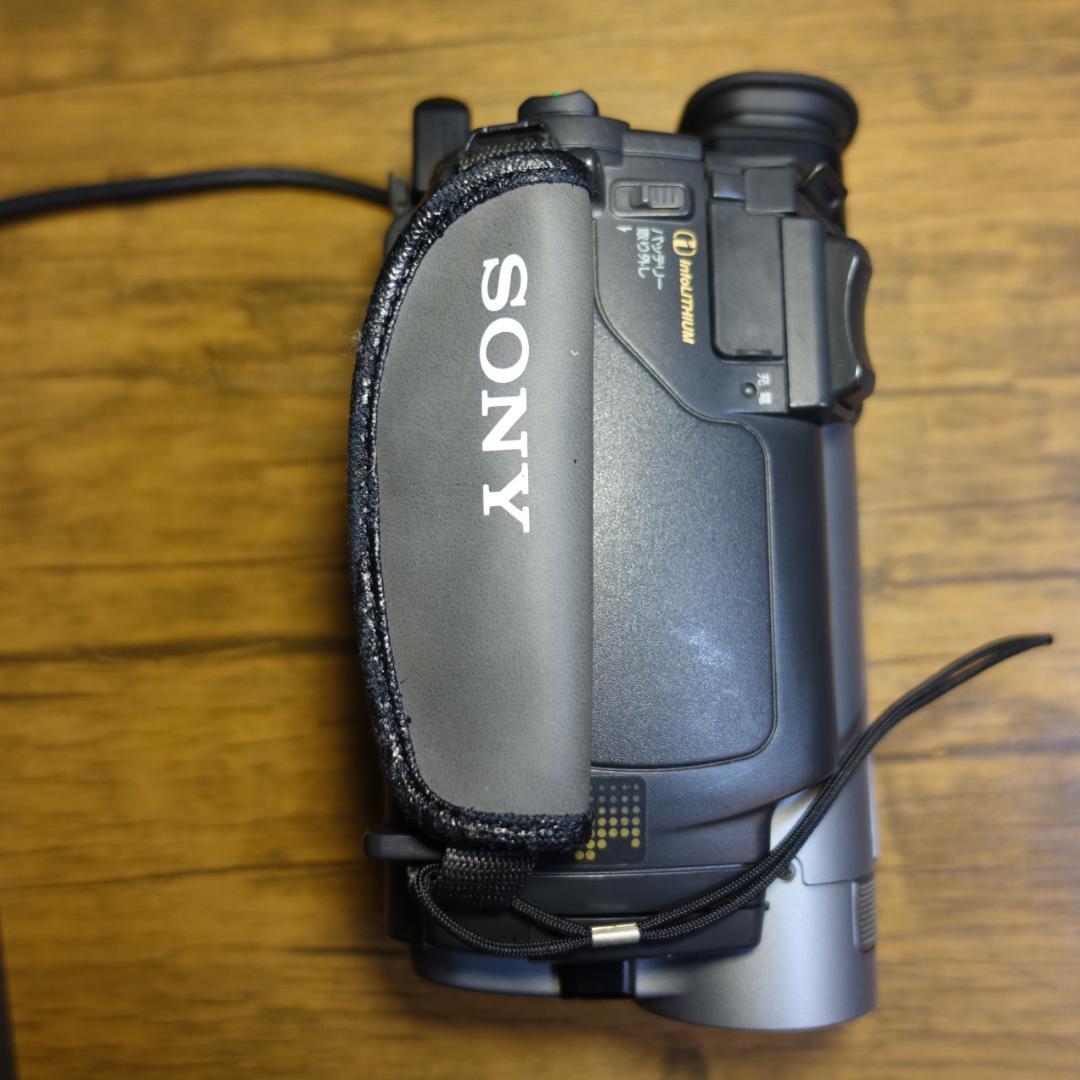 【ダビングOK】 SONY Hi8 ビデオカメラ CCD-TRV101
