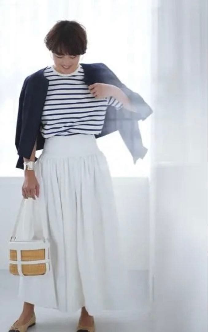 鈴木六夏　the9shop EVERYDAY Skirt エブリデイスカート　白