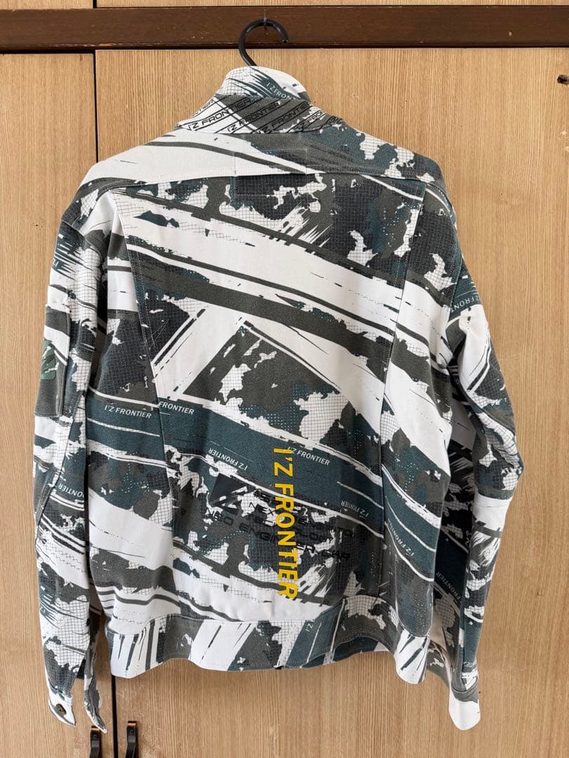 ぜんぜん　アイズフロンティア　作業服
