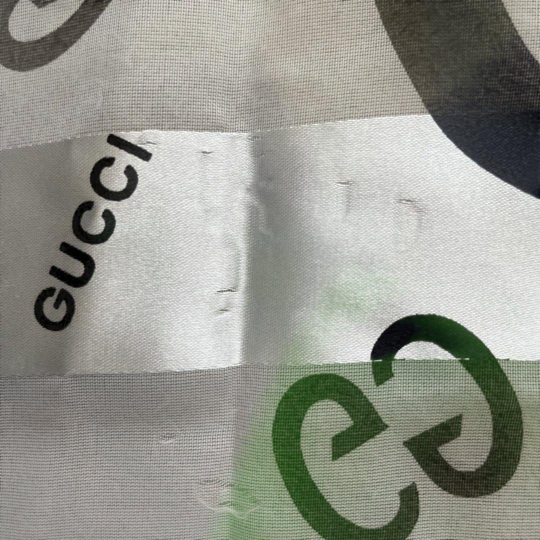 GUCCI ホワイト大判スカーフ100×100