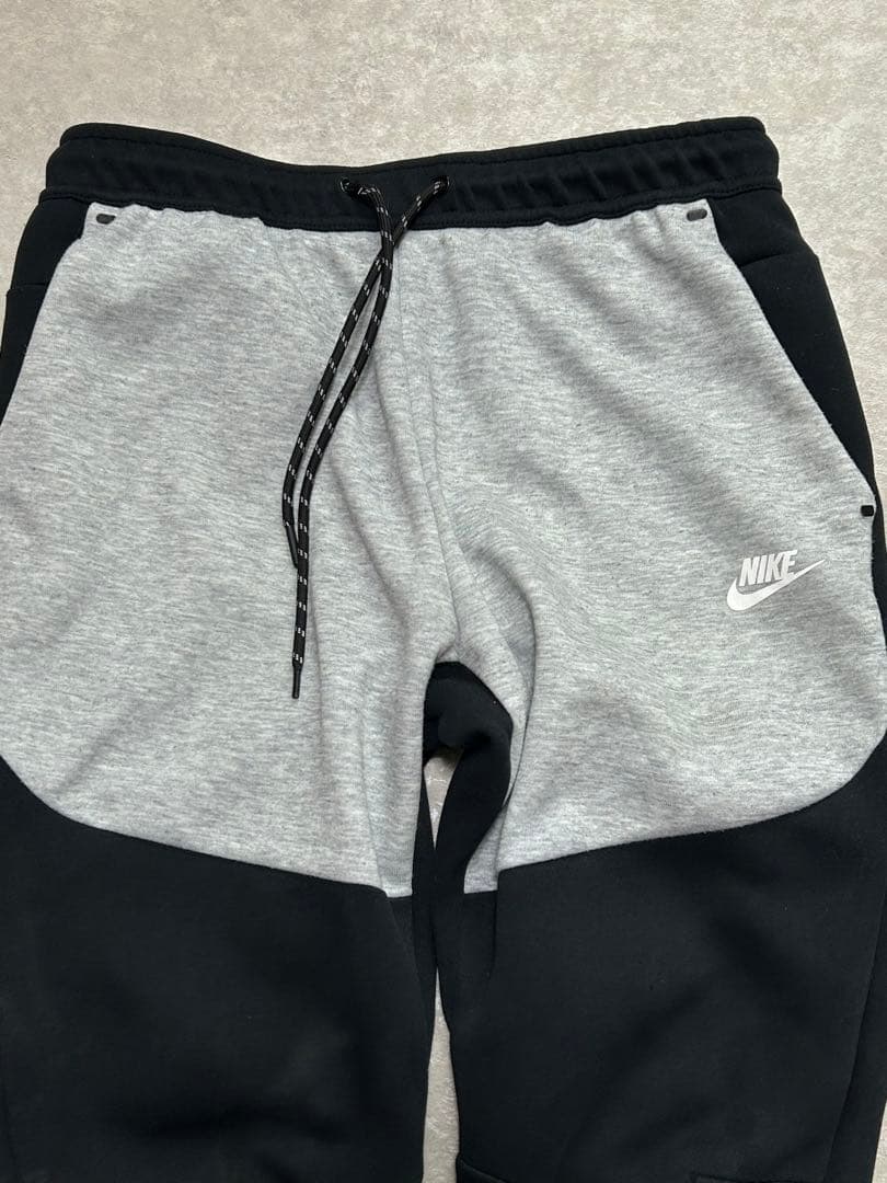 Nike テックフリース 黒/グレー パンツ 希少カラーバイカラー M