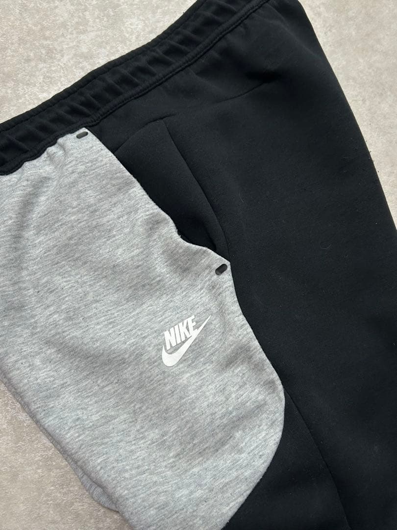 Nike テックフリース 黒/グレー パンツ 希少カラーバイカラー M
