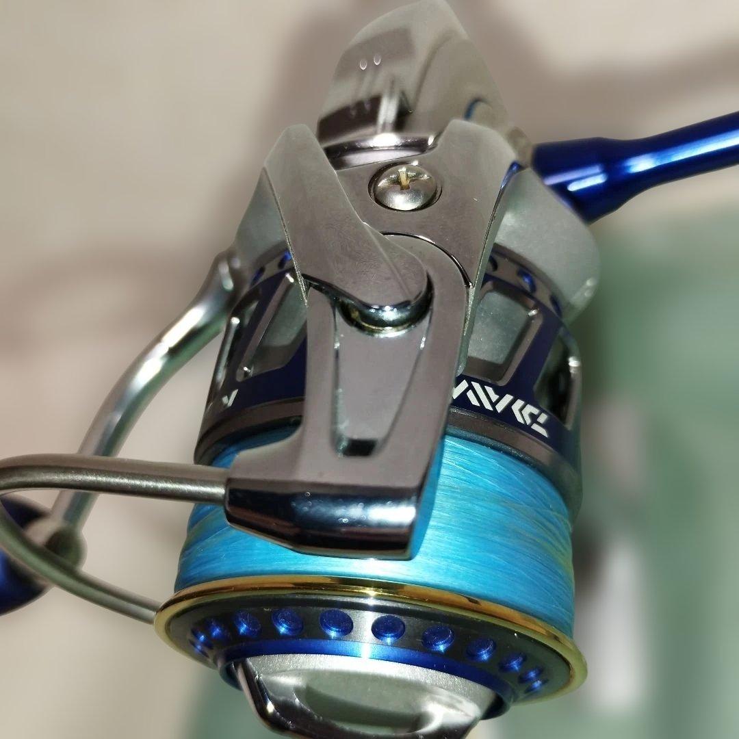 【専用】DAIWA ダイワ07ルビアス　RCSスプール　カスタムノブ　ブルー