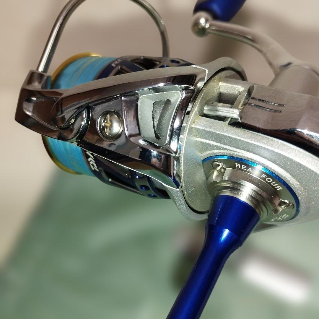 【専用】DAIWA ダイワ07ルビアス　RCSスプール　カスタムノブ　ブルー