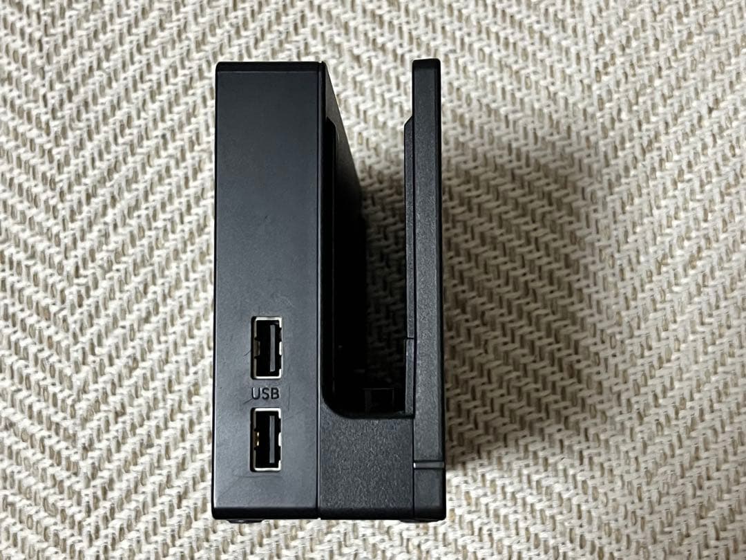 【動作確認済】Nintendo Switch本体，赤/緑ジョイコン（付属品付き）