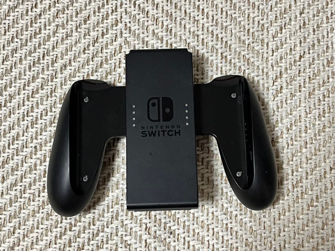 【動作確認済】Nintendo Switch本体，赤/緑ジョイコン（付属品付き）