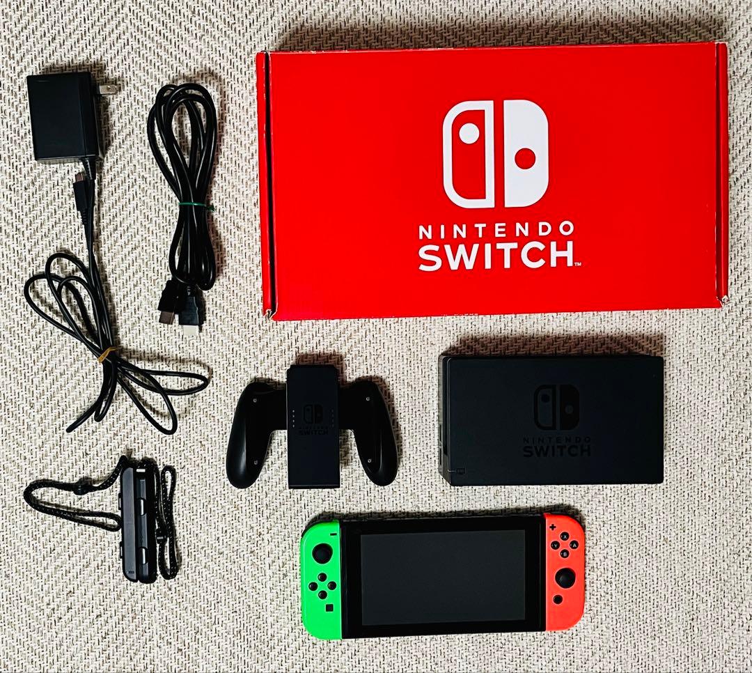 【動作確認済】Nintendo Switch本体，赤/緑ジョイコン（付属品付き）