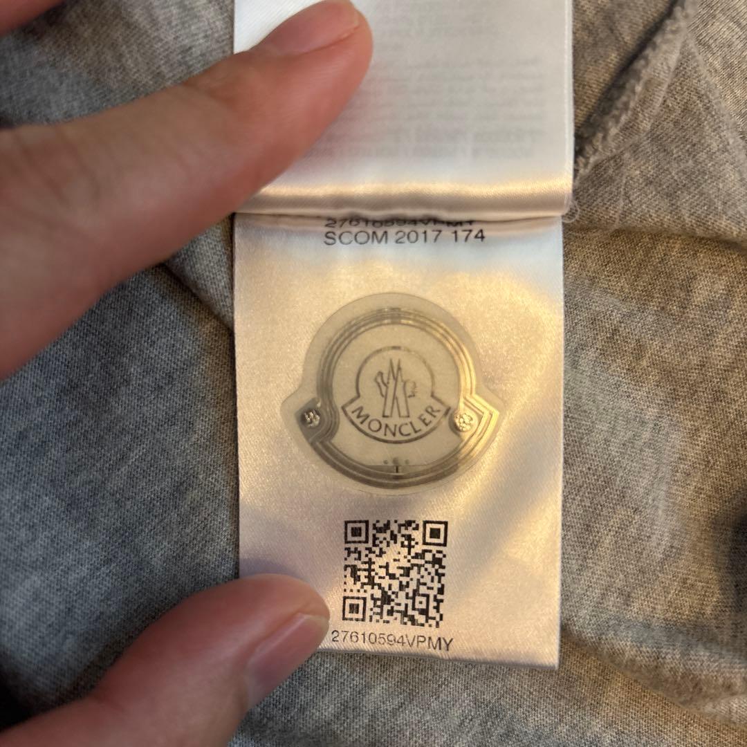Moncler モンクレール　Tシャツ　半袖　ロゴ