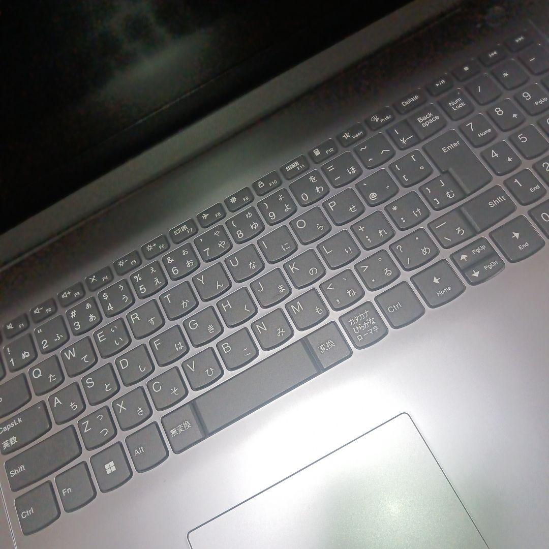 Lenovo　Ideapad3 17IAU7サイトウ
