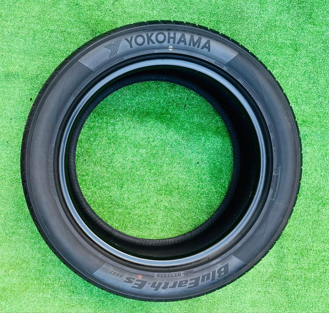 235/50 R18、YOKOHAMA BluEarth、9.5分山．2024年