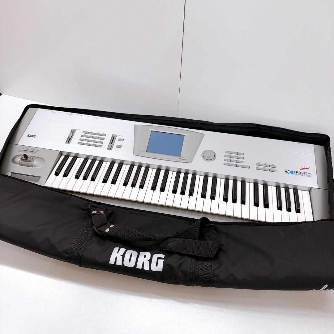 【美品】KORG コルグ シンセサイザー TRINITYPlus ケース付き