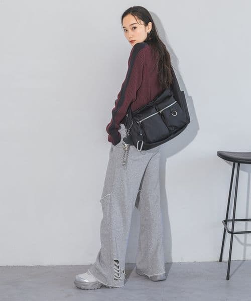JEANASIS ナイロンWポケットボディBAG 新品 ジーナシス ショルダー