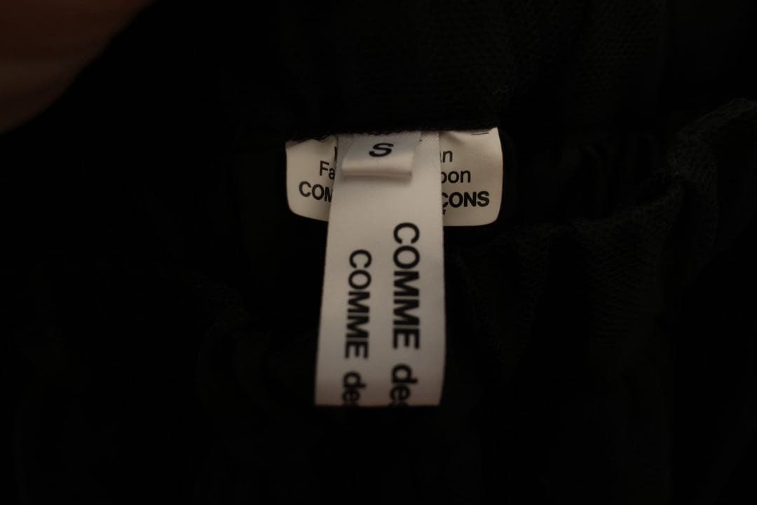 1/25まで値下げします‼️ COMME des GARÇONS チュールスカ－ト